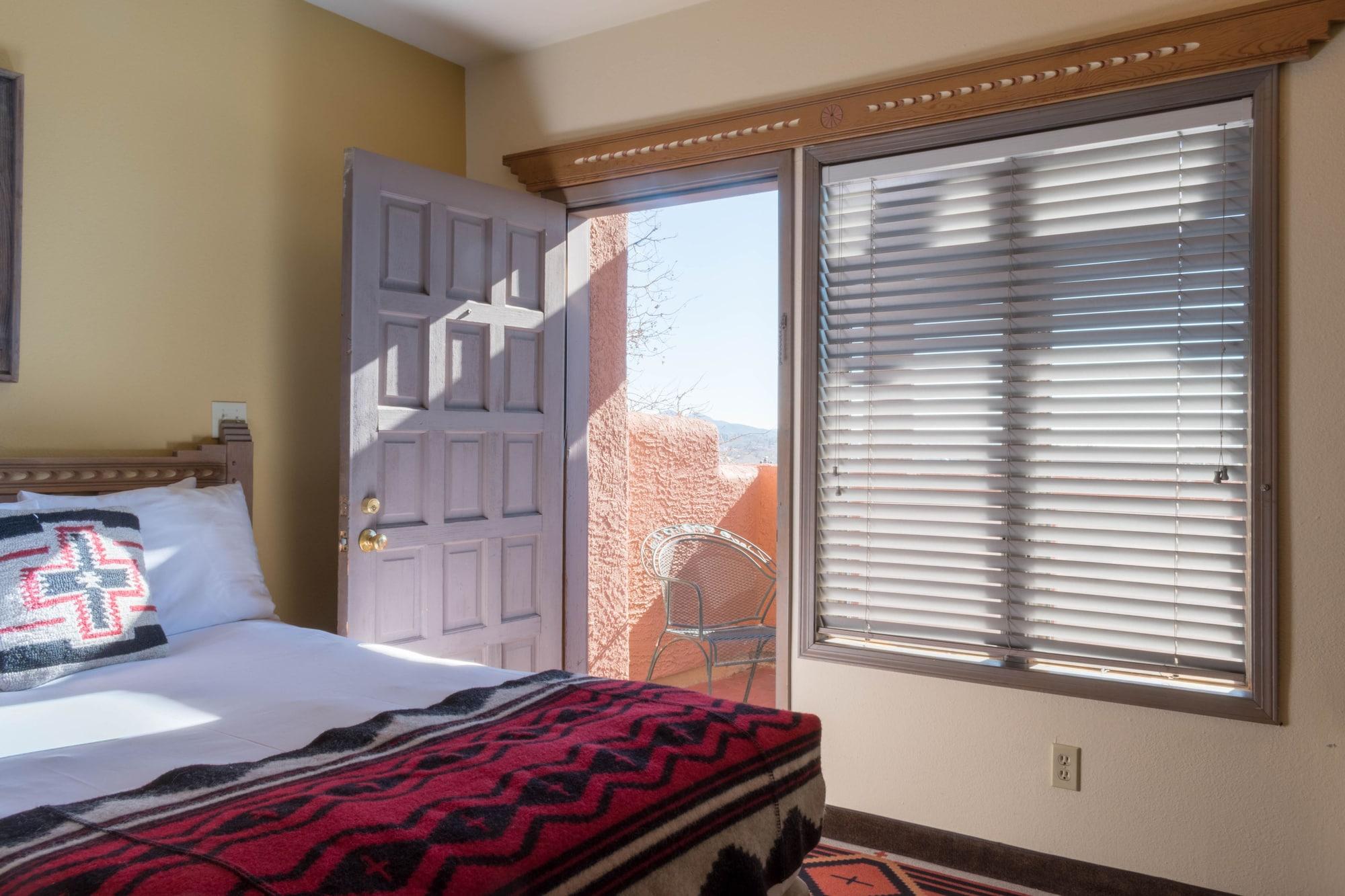 The At Hotel Santa Fe
