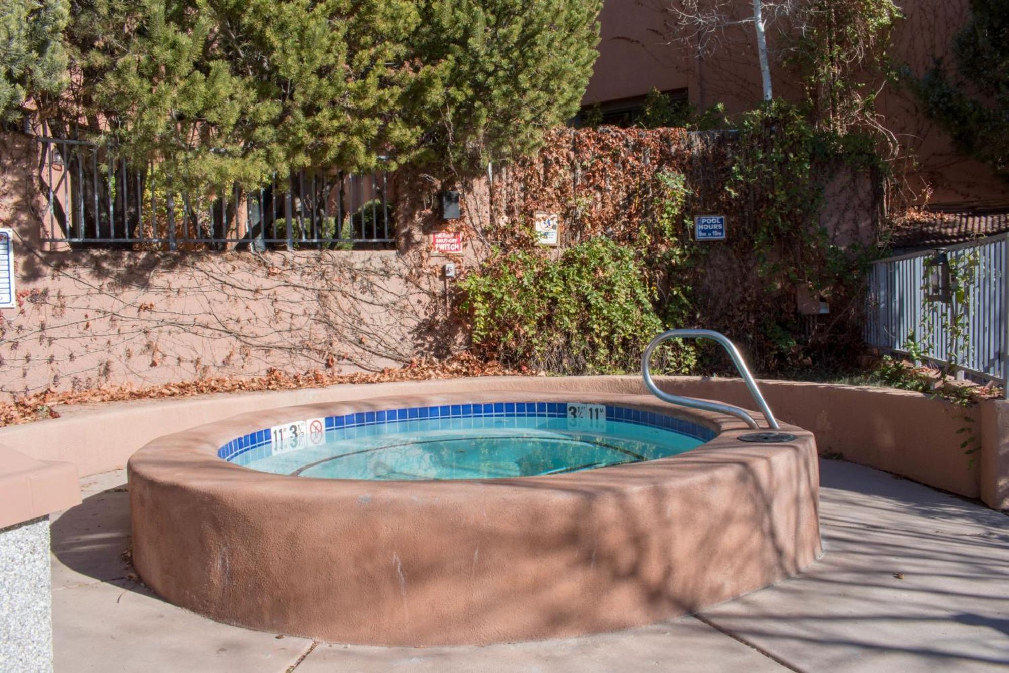 The At 3* Santa Fe